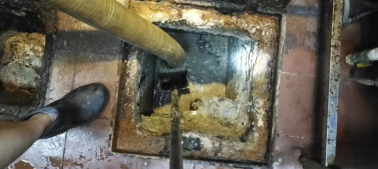 竞秀污水池清理一般都有毒气，怎么预防中毒呢？