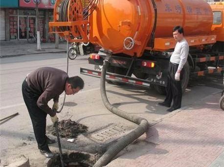 竞秀清掏化粪池，健康生活从这里开始